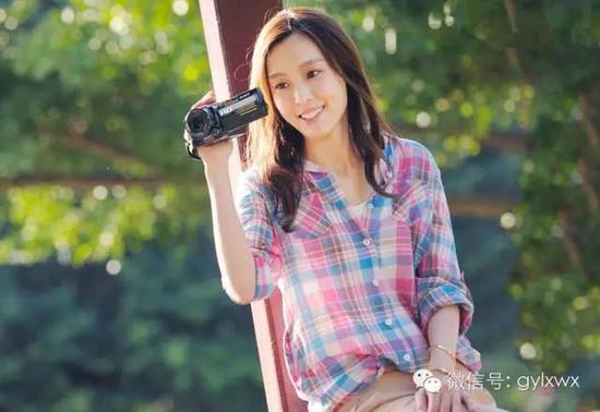 明星旅行糗事一籮筐 總有一個(gè)萌到你！