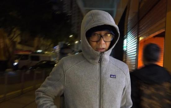 周星馳深夜現(xiàn)身餐廳 周星馳深夜現(xiàn)身餐廳