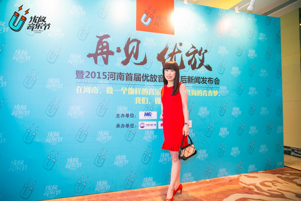 美女主播佳音！