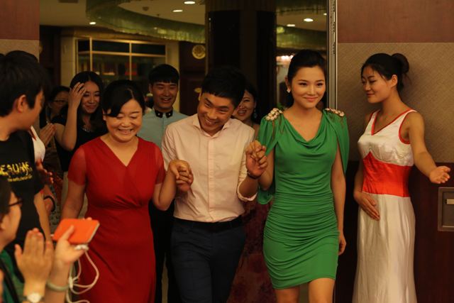 文靜、丁磊、葉子