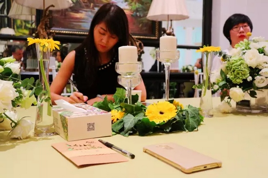 各位“小綠人”也把自己企業(yè)的問題通過卡片的形式，向劉東曉博士請教。