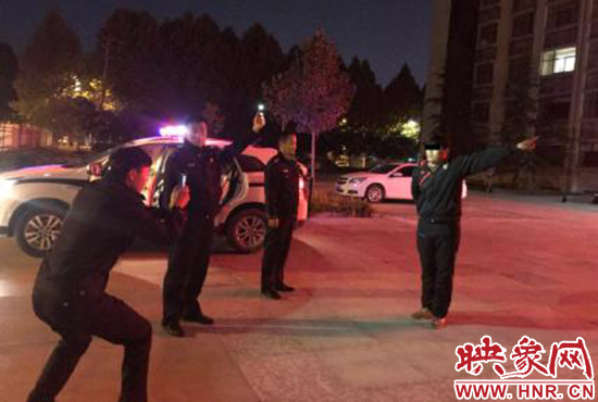 指認(rèn)犯罪現(xiàn)場(chǎng)。