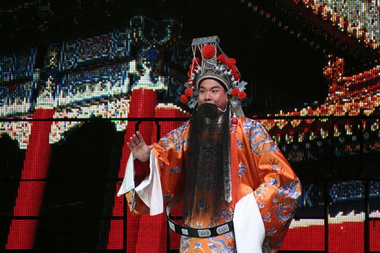 河南省豫劇二團演員、唐派再傳弟子郭志誠演唱唐派名劇《金殿風(fēng)云》