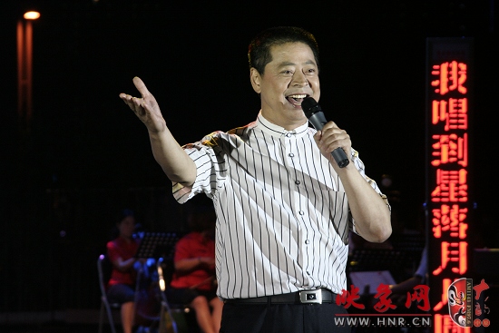 國(guó)家一級(jí)演員、河南省曲劇團(tuán)團(tuán)長(zhǎng)孟祥禮演唱《你家在哪里》