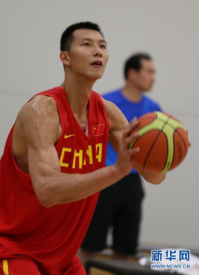 中國(guó)男籃進(jìn)行首次適應(yīng)性訓(xùn)練 中國(guó)男籃進(jìn)行首次適應(yīng)性訓(xùn)練