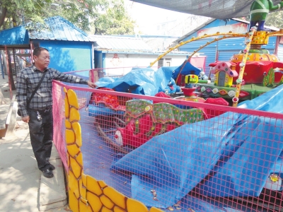 小涵的家人說，小涵就是在這里被卷進(jìn)車輪下的