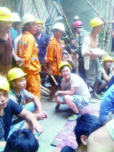 大二男生為體驗父親辛苦 每天工地干活10小時 大二男生為體驗父親辛苦 每天工地干活10小時