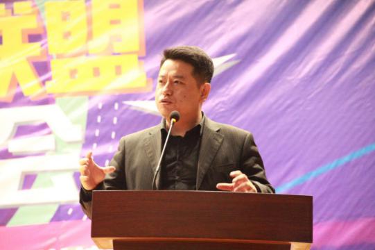 王旸老師講述如何打造個(gè)人IP 王旸老師講述如何打造個(gè)人IP