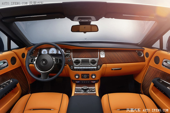 四座敞篷勞斯萊斯曜影將在廣州車(chē)展發(fā)布