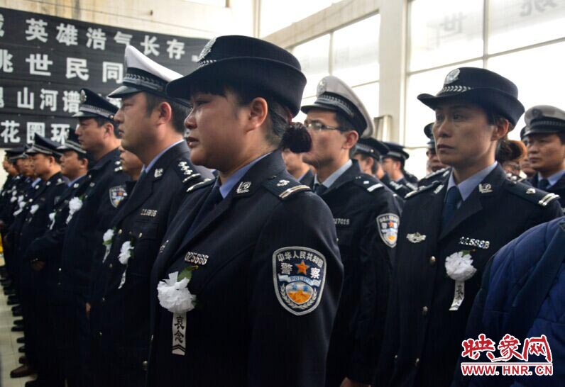 送別儀式上，姚世民的不少同志忍不住流下了眼淚