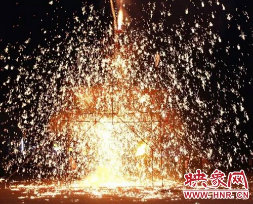 確山鐵花將登上萬眾矚目的春晚舞臺！