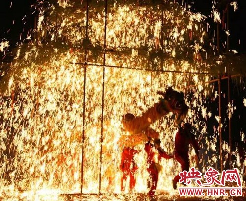 確山鐵花將登上萬眾矚目的春晚舞臺！