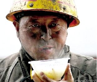 全省法院?jiǎn)?dòng)為農(nóng)民工集中討薪 全省法院?jiǎn)?dòng)為農(nóng)民工集中討薪