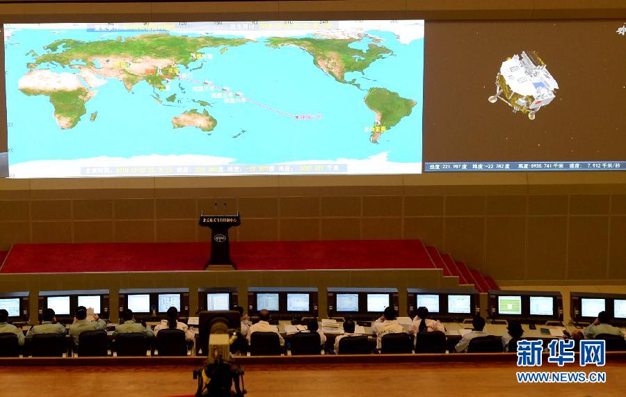 這是12月2日凌晨拍攝的北京航天飛行控制中心大廳。