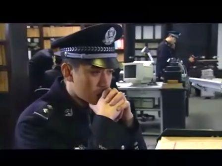 王學(xué)兵在《絕對控制》中扮演緝毒警察薛冰。