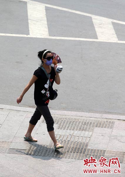 扇子雖小，遮一點陽光也好