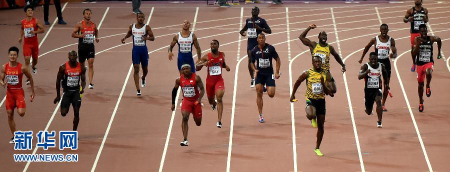 牙買加隊(duì)選手博爾特（前排右）在比賽中。