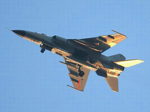 資料圖：進(jìn)行訓(xùn)練中國空軍飛豹戰(zhàn)機(jī)。