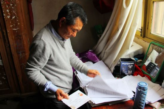 這些信成了張家的“寶貝”，哥哥張高發(fā)表示要好好收藏。