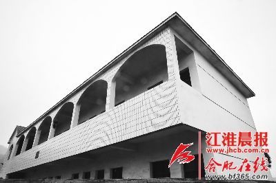 事發(fā)小學。晨報記者 高博 攝