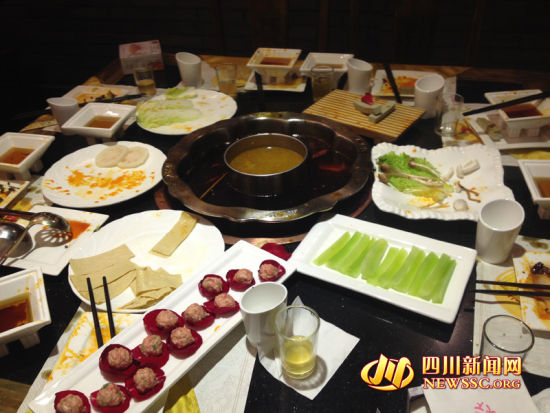 卡梅倫最?lèi)?ài)的“香菜丸子”成為網(wǎng)友熱議的話題