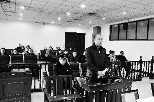 顏承魯庭審現(xiàn)場。資料照片