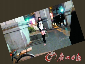 黑衣女掙脫跑掉。