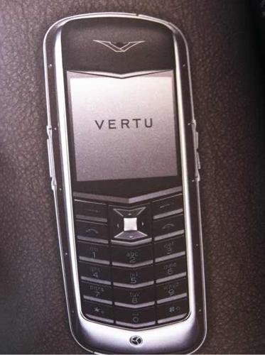 (葉先生的手機(jī)目前已經(jīng)送去維修，圖冊(cè)中的手機(jī)是和葉先生同款的。圖/瀟湘晨報(bào)滾動(dòng)新聞?dòng)浾?文乃斐)