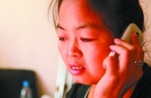 每次給家人打電話，史女士都會很難過。