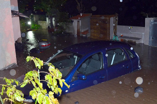 奧爾比亞市部分地區(qū)的水位已經(jīng)升至3米。