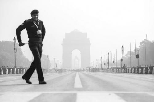 《紐約時報》網(wǎng)站27日配發(fā)的新德里1月某一天的霧霾照片。