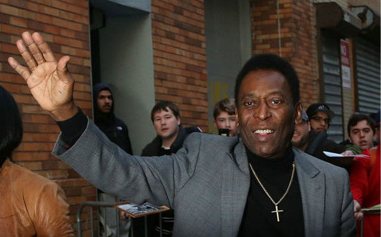 11月以來，球王貝利二度入院治療引發(fā)關(guān)注，這位巴西足球巨星還被傳出病情加重的消息。 CFP