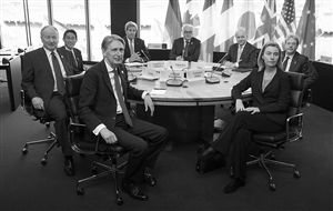 4月15日，日本外相岸田文雄（左二）參加G7外長會 新華社發(fā)