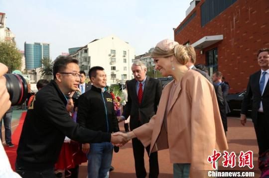 荷蘭王國(guó)國(guó)王威廉-亞歷山大于10月25日至29日對(duì)中國(guó)進(jìn)行國(guó)事訪問(wèn)。