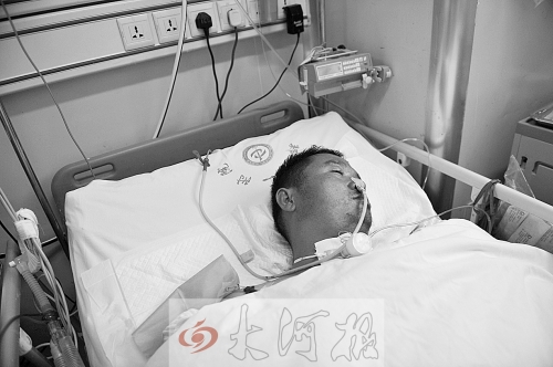 姚戰(zhàn)標(biāo)因甲烷中毒，大腦受到損害，重度昏迷。