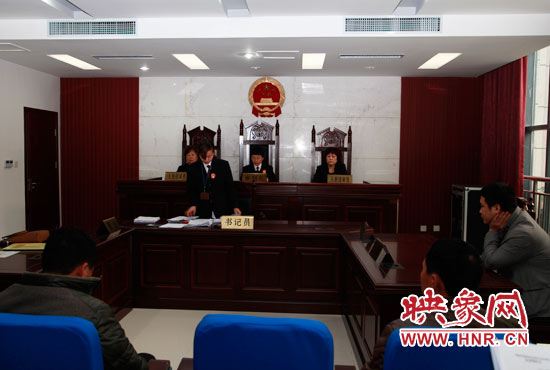 11月13日，金水區(qū)法院集中宣判了6起拖欠農(nóng)民工工資案件。