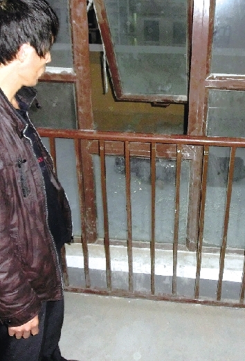 鄭州小區(qū)再發(fā)墜樓事件 一個(gè)多月2名兒童墜亡 鄭州小區(qū)再發(fā)墜樓事件 一個(gè)多月2名兒童墜亡