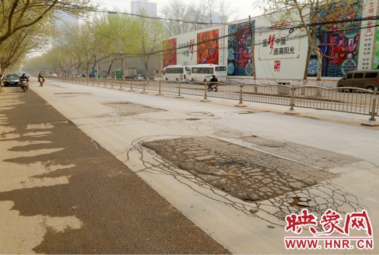 南陽路因為地鐵將要施工而暫緩大修。