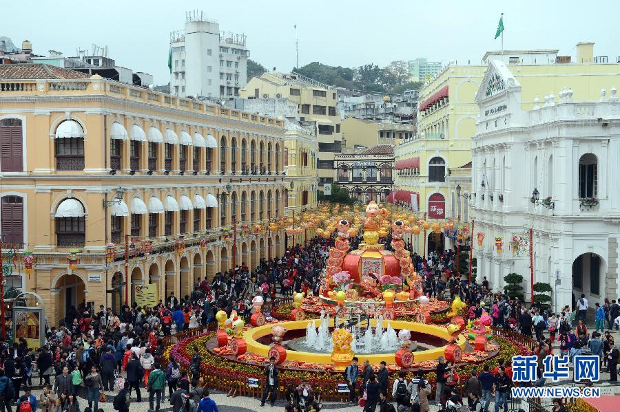 （晚報(bào)）（3）澳門(mén)春節(jié)長(zhǎng)假現(xiàn)人潮