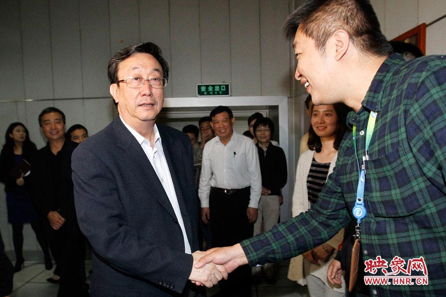 河南省委書記、省人大常委會主任郭庚茂視察河南人民廣播電臺 映象網(wǎng)記者邵恰 段晉哲/攝