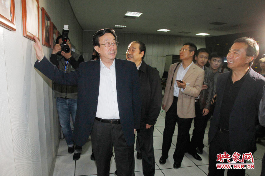 河南省委書記、省人大常委會主任郭庚茂視察河南人民廣播電臺 映象網(wǎng)記者邵恰 段晉哲/攝