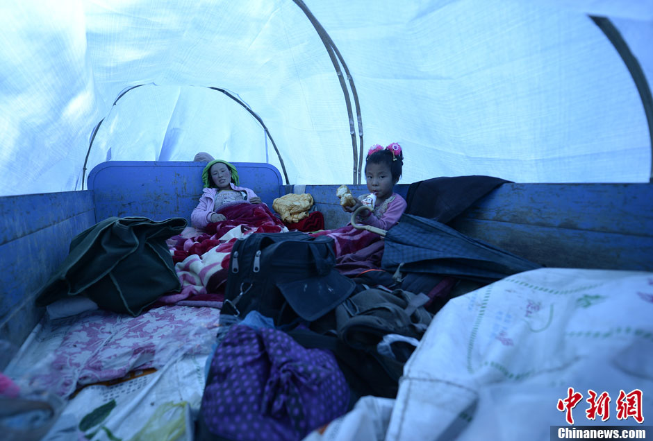 甘肅定西地震：岷縣永光村救援現(xiàn)場(chǎng)直擊