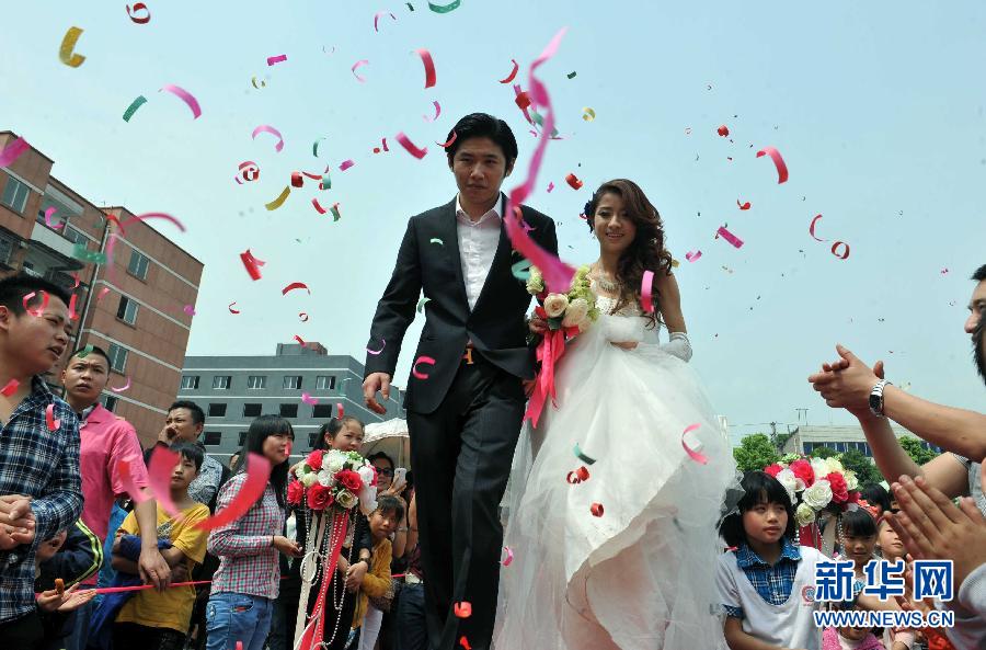 直擊震區(qū)：生活，依然在繼續(xù)