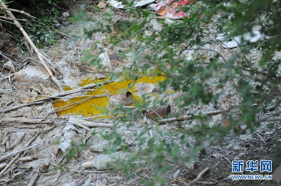 地下水成“綠茶”　污染二十多年該誰(shuí)治？