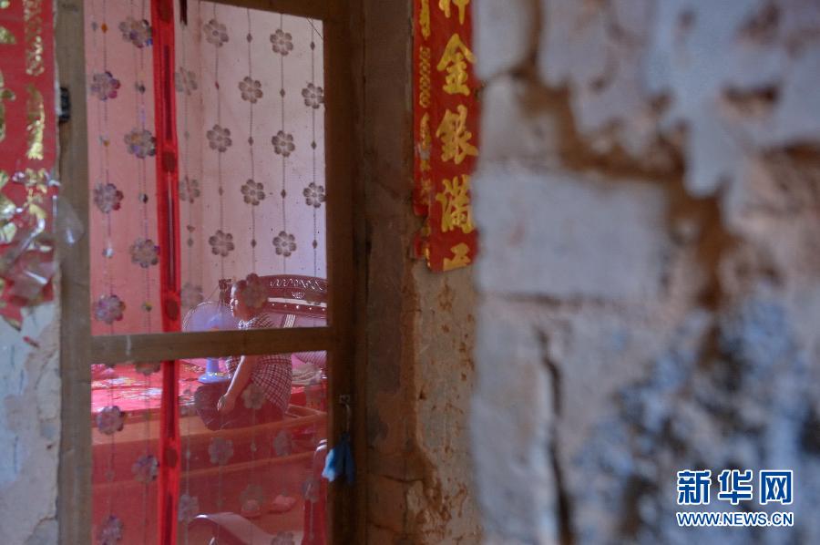 農(nóng)場棚戶區(qū)的最后留守家庭：留下的是回憶，迎來的是幸福