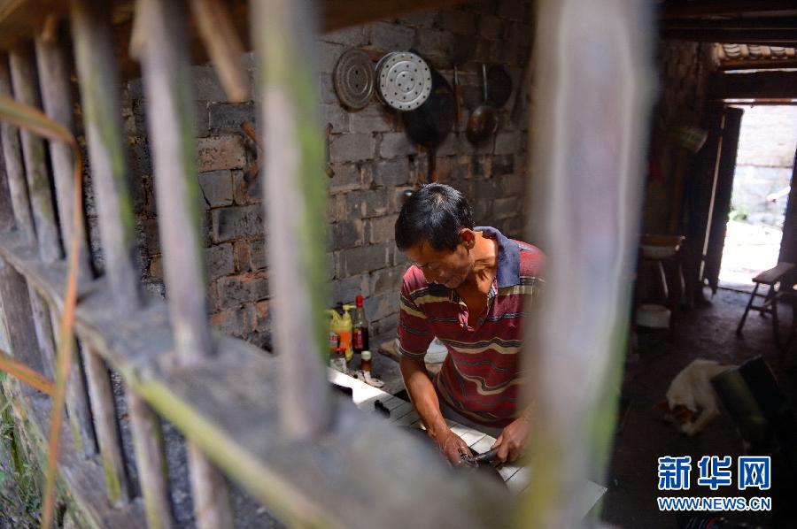 農(nóng)場棚戶區(qū)的最后留守家庭：留下的是回憶，迎來的是幸福