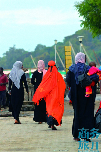 島上的穆斯林女人。