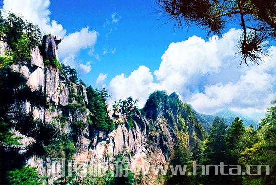 中國(guó)旅游日 河南多景區(qū)喊你優(yōu)惠游