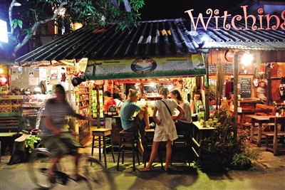 拜縣Pai的夜市?！⌒戮﹫?bào)記者　王遠(yuǎn)征　攝