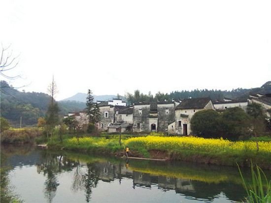 　　思溪延村,絕對(duì)是婺源里面不可或缺的一個(gè)代表!